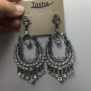 Tasha Crystal Drop Earrings (G1)